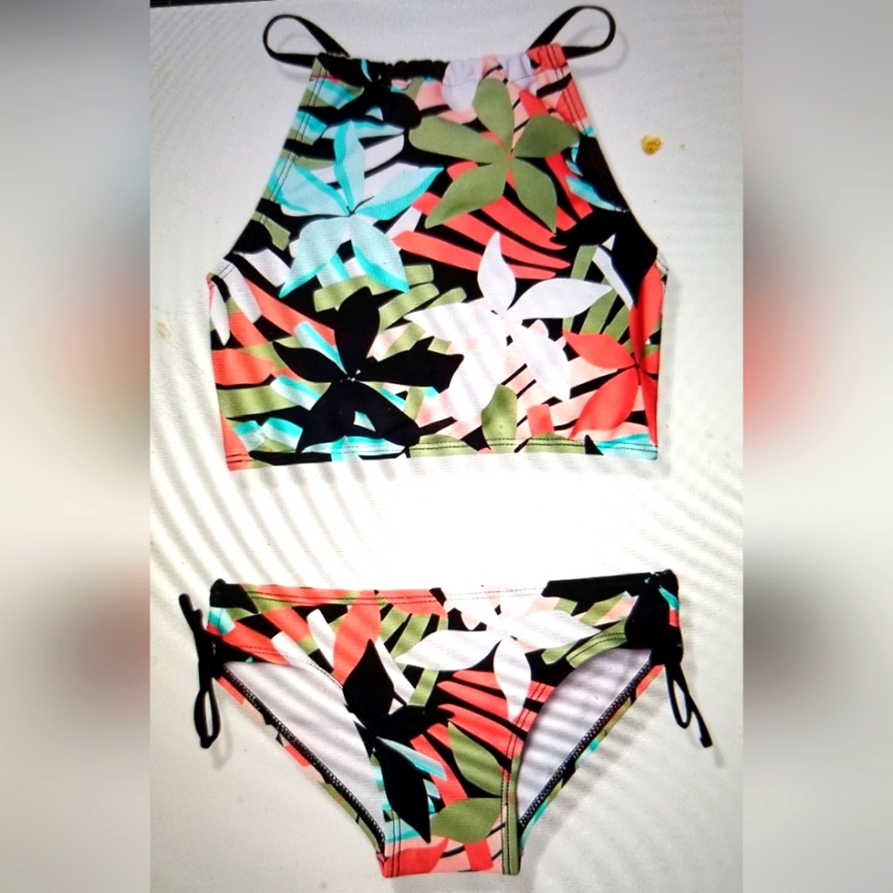 NWT KANU GIRLS UPF 50+  BEACH SPORT HALTER TANKINI 2 PIECE SUIT